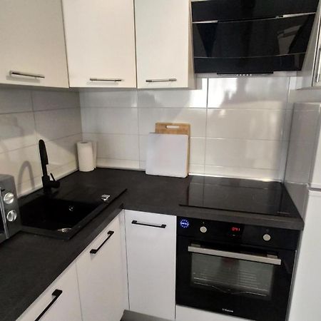 Apartments Mikas Stanici Luaran gambar