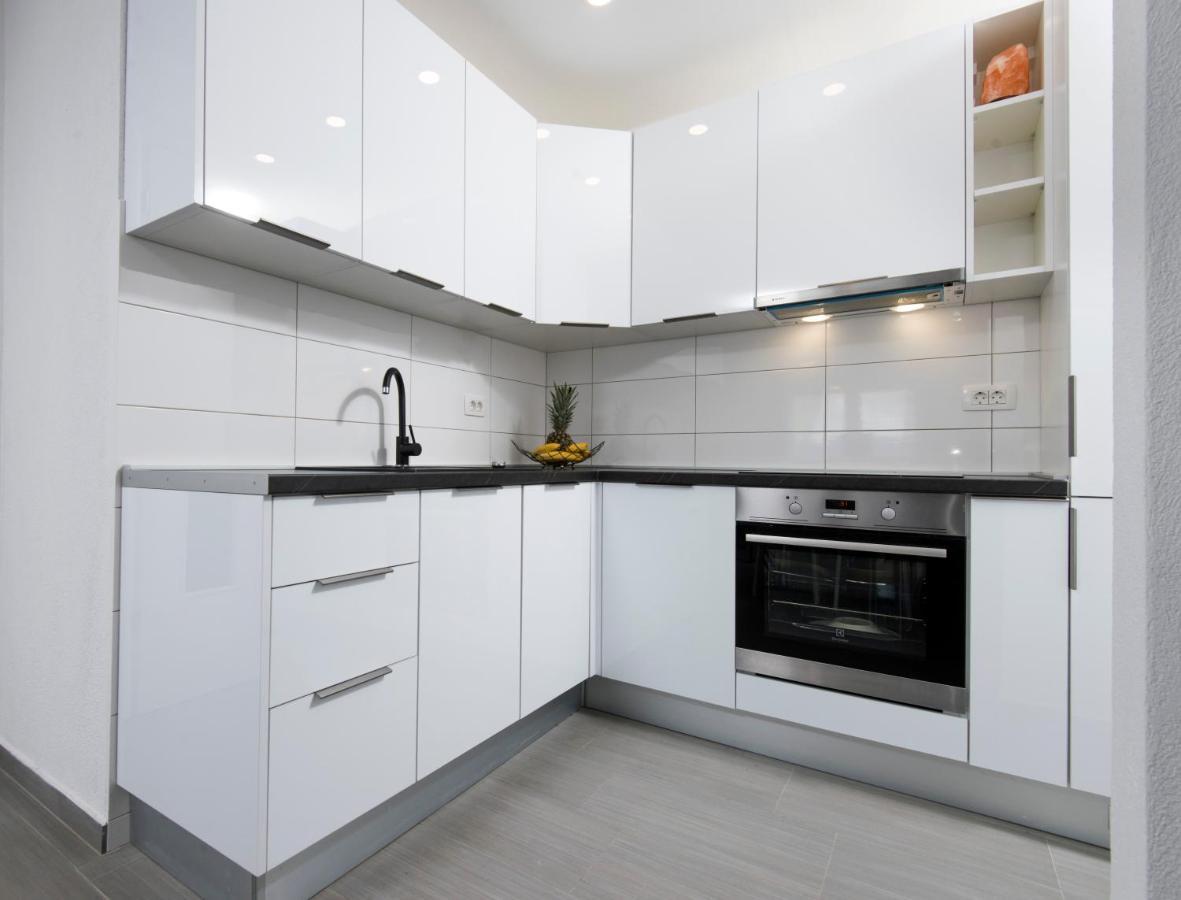 Apartments Mikas Stanici Luaran gambar