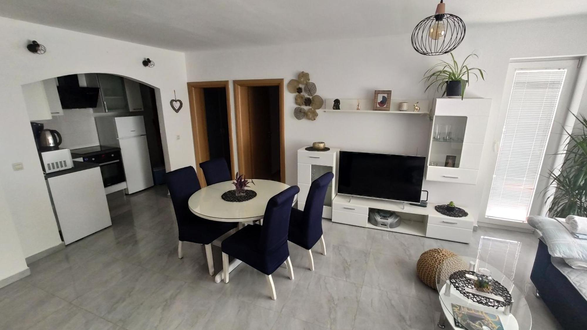 Apartments Mikas Stanici Luaran gambar