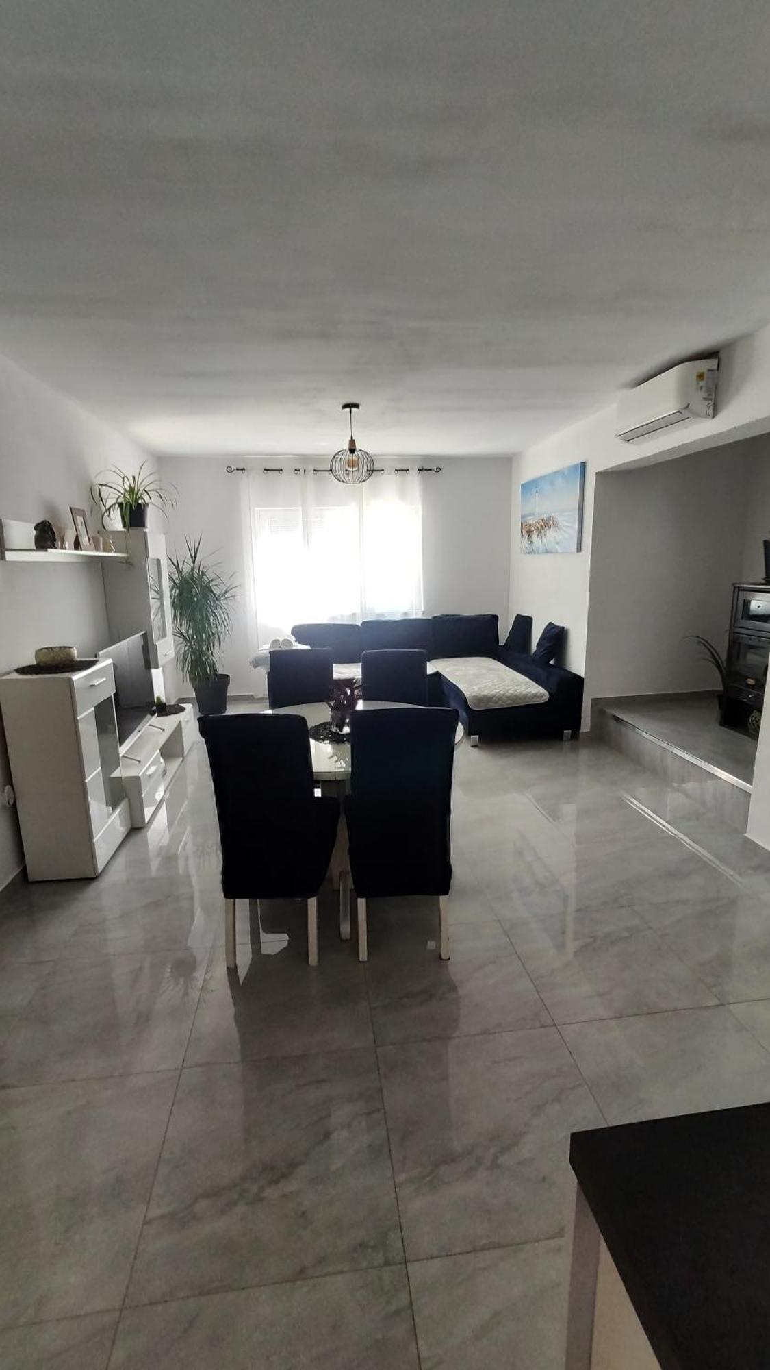 Apartments Mikas Stanici Luaran gambar